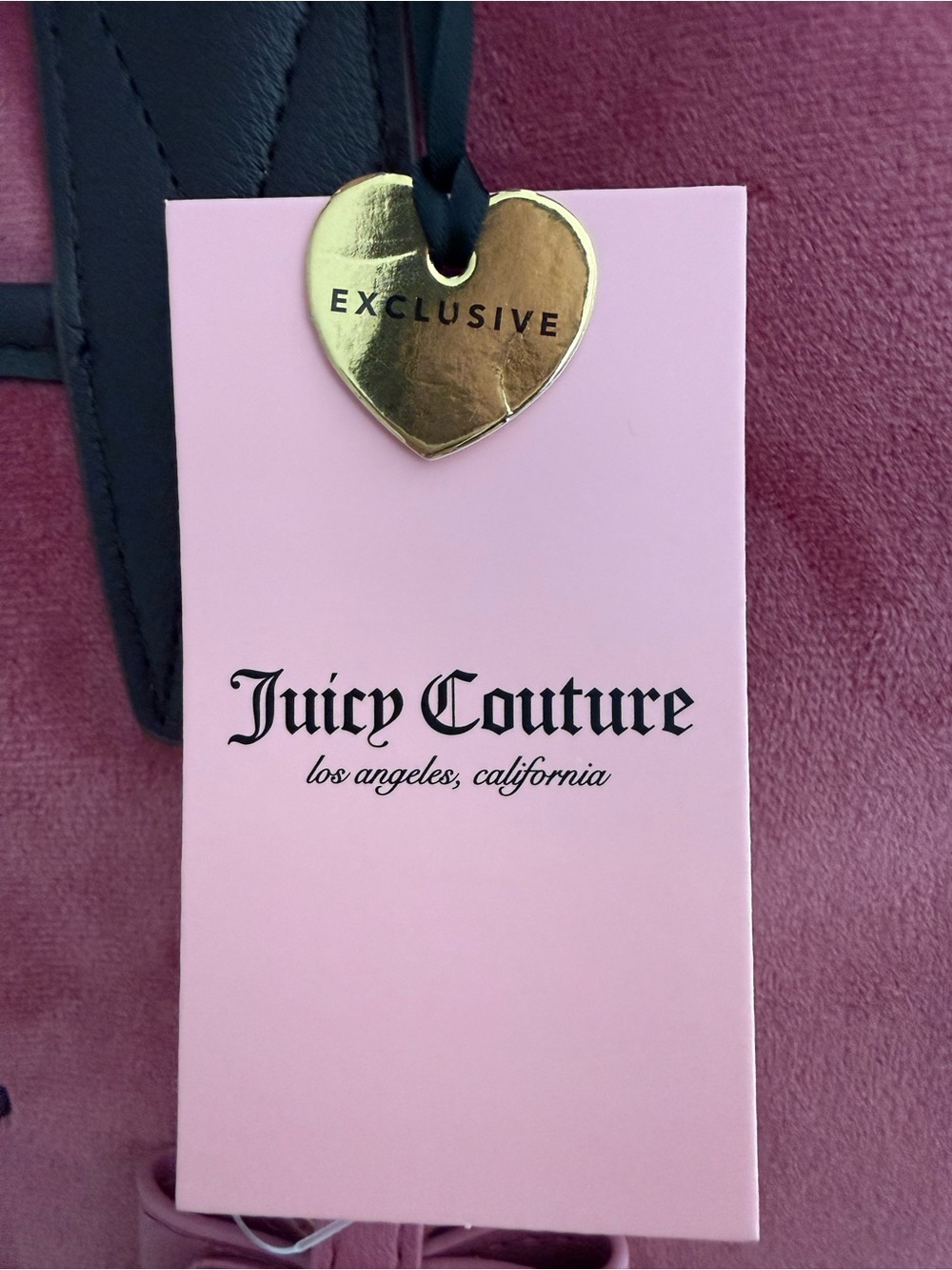 Juicy Couture Juicy Crown Weekender Duffle Bag Chateau Rose Velvet Bow Charm - Picture 9 of 10